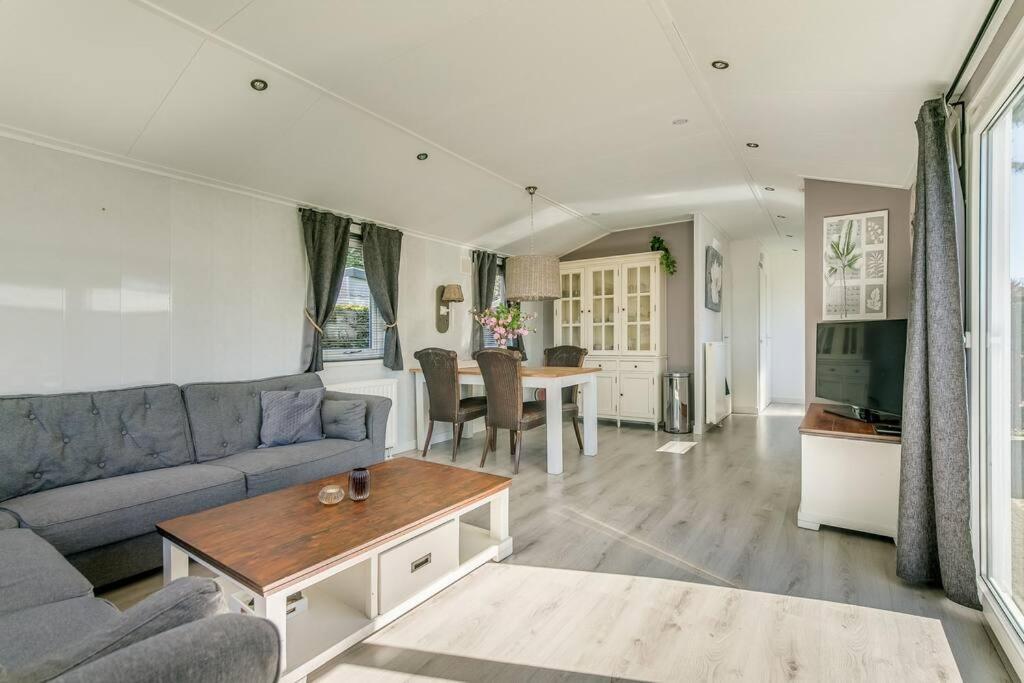 4-Pers. Chalet Met Eigen Parkeerplaats In Veluwe Villa Putten Eksteriør bilde